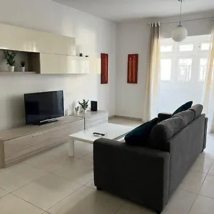  Appartamento Superb 3br Close To Seafront